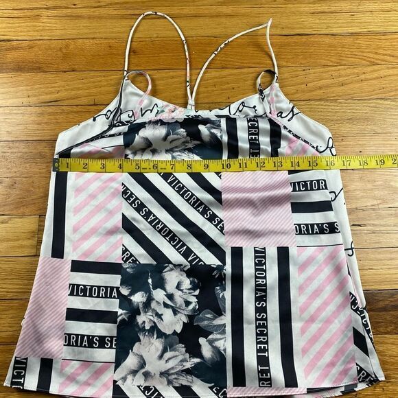 🪦Victoria's Secret Tank Tops Both Size Small Petite Tank Tops - Picture 7 of 9